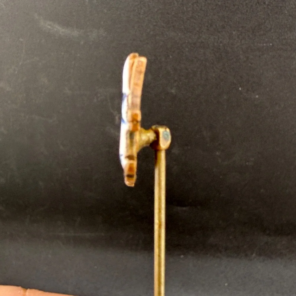 Vintage Old Dutch Cleanser Stick Pin Gold Tone Enamel Advertising Dutch Girl
